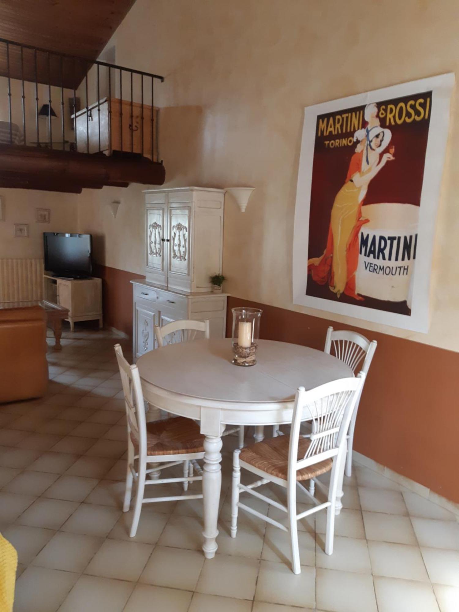 Cherche Midi Noves Buitenkant foto