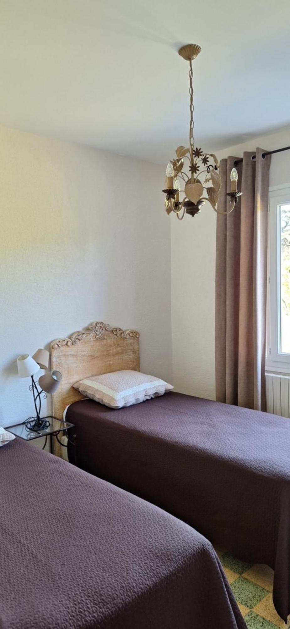 Cherche Midi Noves Buitenkant foto